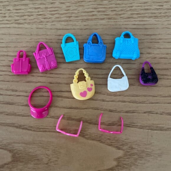 Vtg Polly Pocket Doll Accessories Set Mini Purses Backpack Sunglasses and Visor - Picture 2 of 6